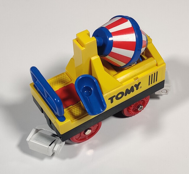mixer north_america tomy tomytrain toy train tt_great_freight_train_set // 1451x1333 // 415KB
