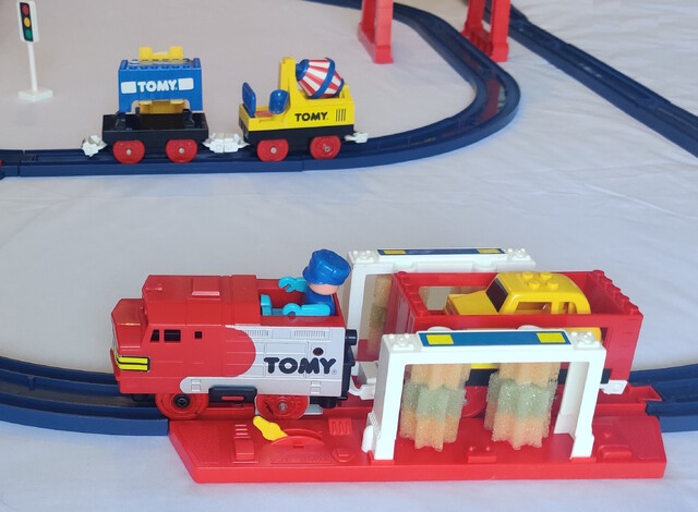 1993 accessory container doll mixer north_america rail set tomy tomytrain toy train train_wash tt_great_freight_train_set // 2276x1672 // 1.1MB