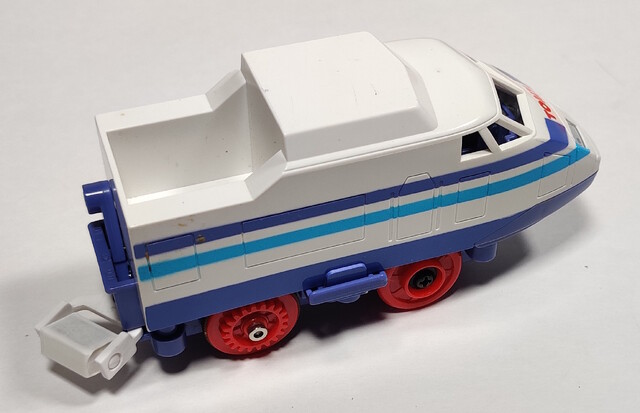 1994 europe hi-speed_express power_car tomy tomytrain toy train tt_tomytrain_2_(1994) // 2045x1321 // 643KB