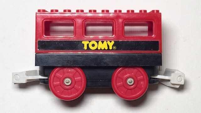 1991 europe tomy tomytrain toy train // 2462x1384 // 896KB