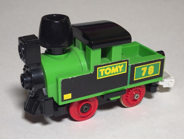 1992 europe power_car tomy tomytrain toy train tt_tomytrain_3_(1991) // 3243x2438 // 1.5MB