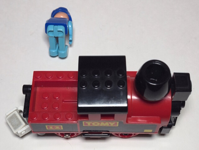 1991 doll europe power_car tomy tomytrain toy train // 3204x2421 // 1.5MB
