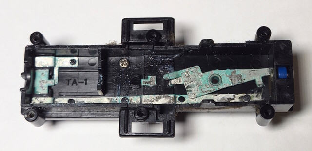 chassis disassembly repair tomy tomytrain // 3228x1570 // 1.5MB