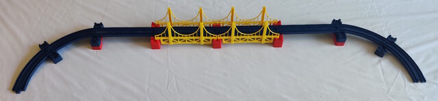 1991 accessory bridge europe mini_girder rail slope_curve_rail tomy tomytrain toy // 3903x901 // 865KB