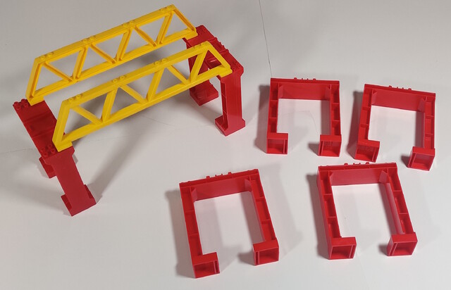 1988 accessory bridge europe girder north_america tomy tomytrain toy // 2442x1572 // 909KB