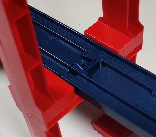 accessory girder rail tomy tomytrain // 1412x1237 // 442KB