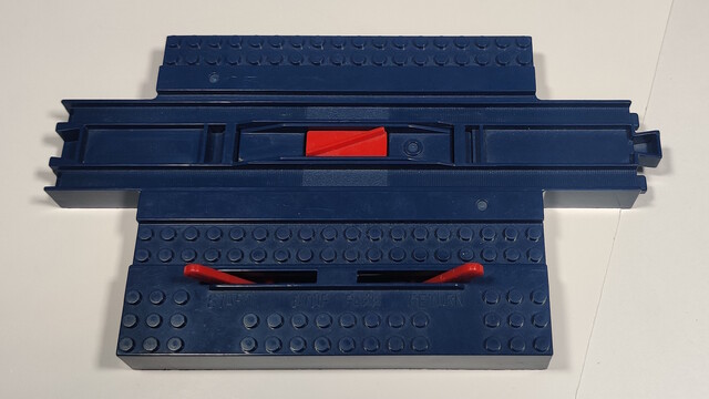 component rail shed tomy tomytrain // 2580x1452 // 979KB