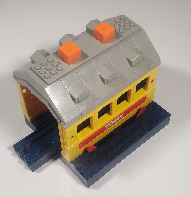 accessory shed tomy tomytrain toy // 1638x1691 // 698KB