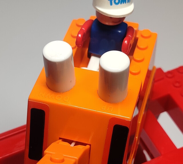 1988 accessory crane doll north_america tomy tomytrain tt_tomytrain_3 // 1383x1239 // 348KB