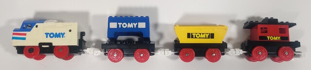 1988 container north_america tomy tomytrain toy train tt_tomytrain_3 // 3239x739 // 609KB
