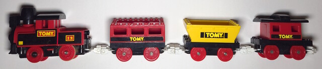 power_car tomy tomytrain toy train tt_tomytrain_1 // 5676x1218 // 1.8MB