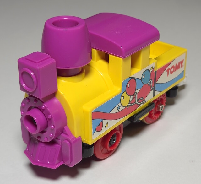 1994 europe power_car tomy tomytrain toy train tt_euro_park // 2464x2258 // 1.1MB