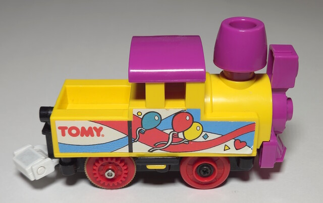1994 europe power_car tomy tomytrain toy train tt_euro_park // 3432x2162 // 1.4MB