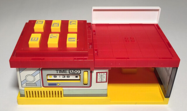 1991 accessory europe panel_station station tomy tomytrain toy tt_station_announcer // 4497x2673 // 2.5MB