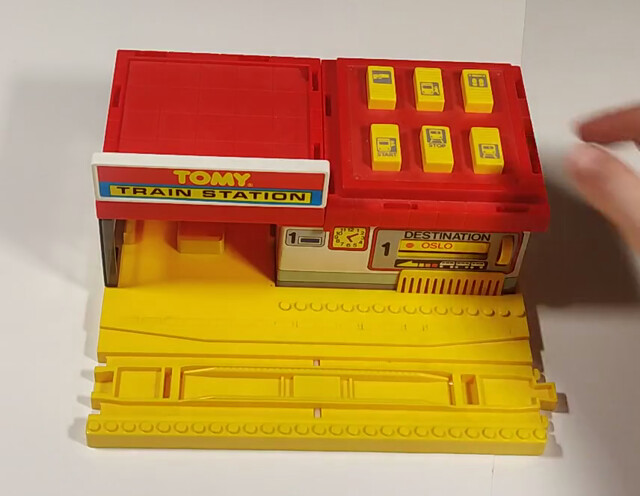 1992 accessory europe panel_station station tomy tomytrain toy tt_station_announcer video // 856x664, 4.9s // 556KB