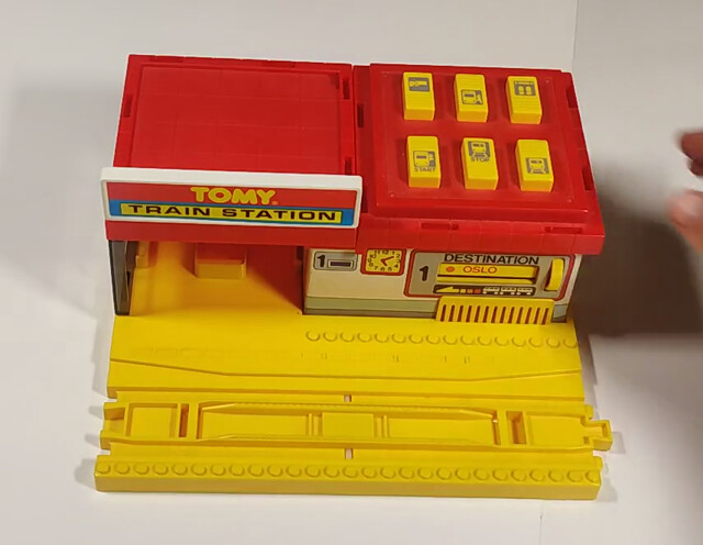 1992 accessory europe panel_station station tomy tomytrain toy tt_station_announcer video // 856x664, 4.4s // 470KB