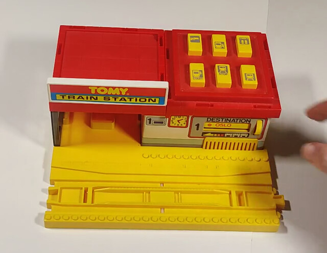 1992 accessory europe panel_station station tomy tomytrain toy tt_station_announcer video // 856x664, 4.5s // 512KB