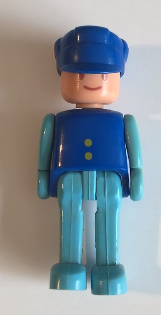doll north_america tomy tomytrain toy tt_log_n_load_set // 1406x2743 // 637KB