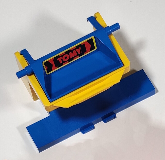 1996 accessory component tomy tomytrain toy tt_busy_freight_set tt_freight_station uk // 920x896 // 205KB